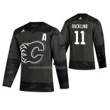 Maglia Hockey Calgary Flames Mikael Backlund 2019 Veterans Day Camuffamento